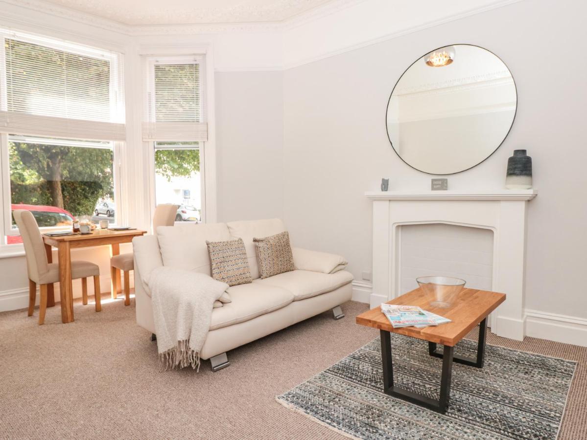 Flat 1 Byfield Apartment Torquay